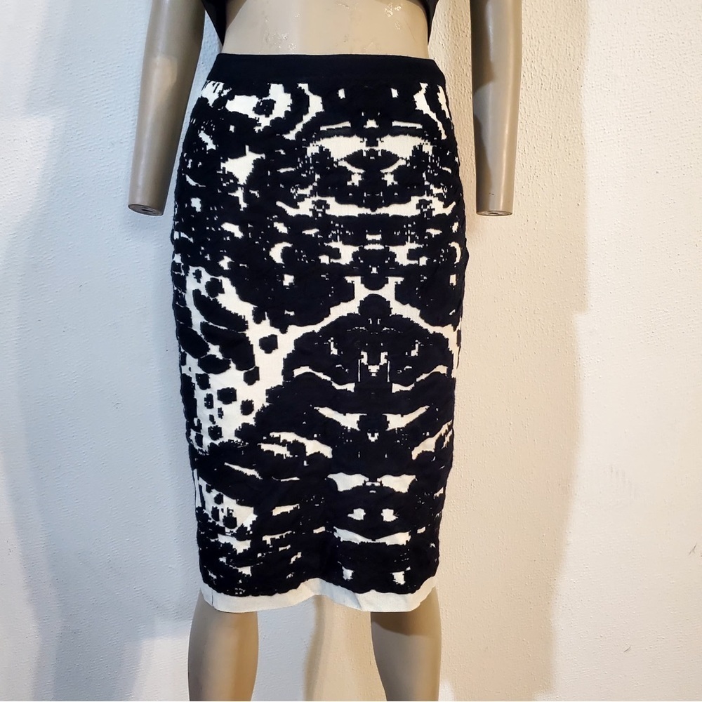 GRACIA BLACK & WHITE PENCIL SKIRT Size S - Picture 12 of 12
